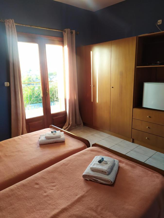 Smallhotel - Vevi Exterior photo