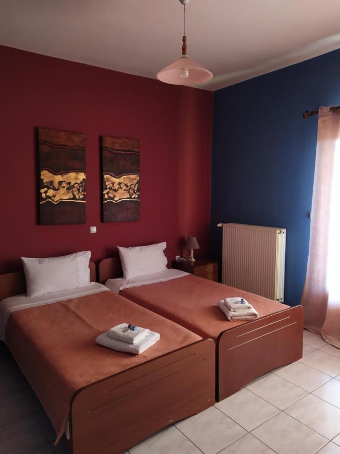 Smallhotel - Vevi Exterior photo