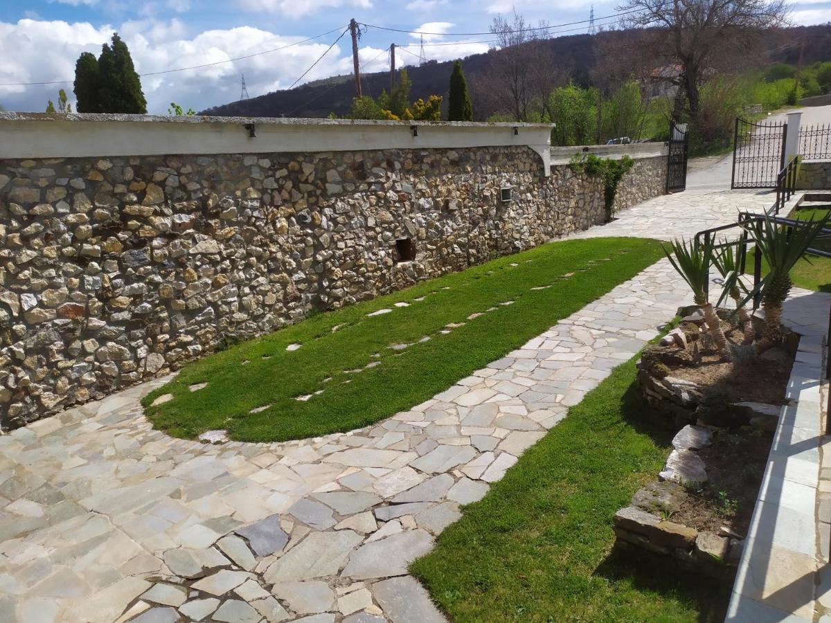 Smallhotel - Vevi Exterior photo