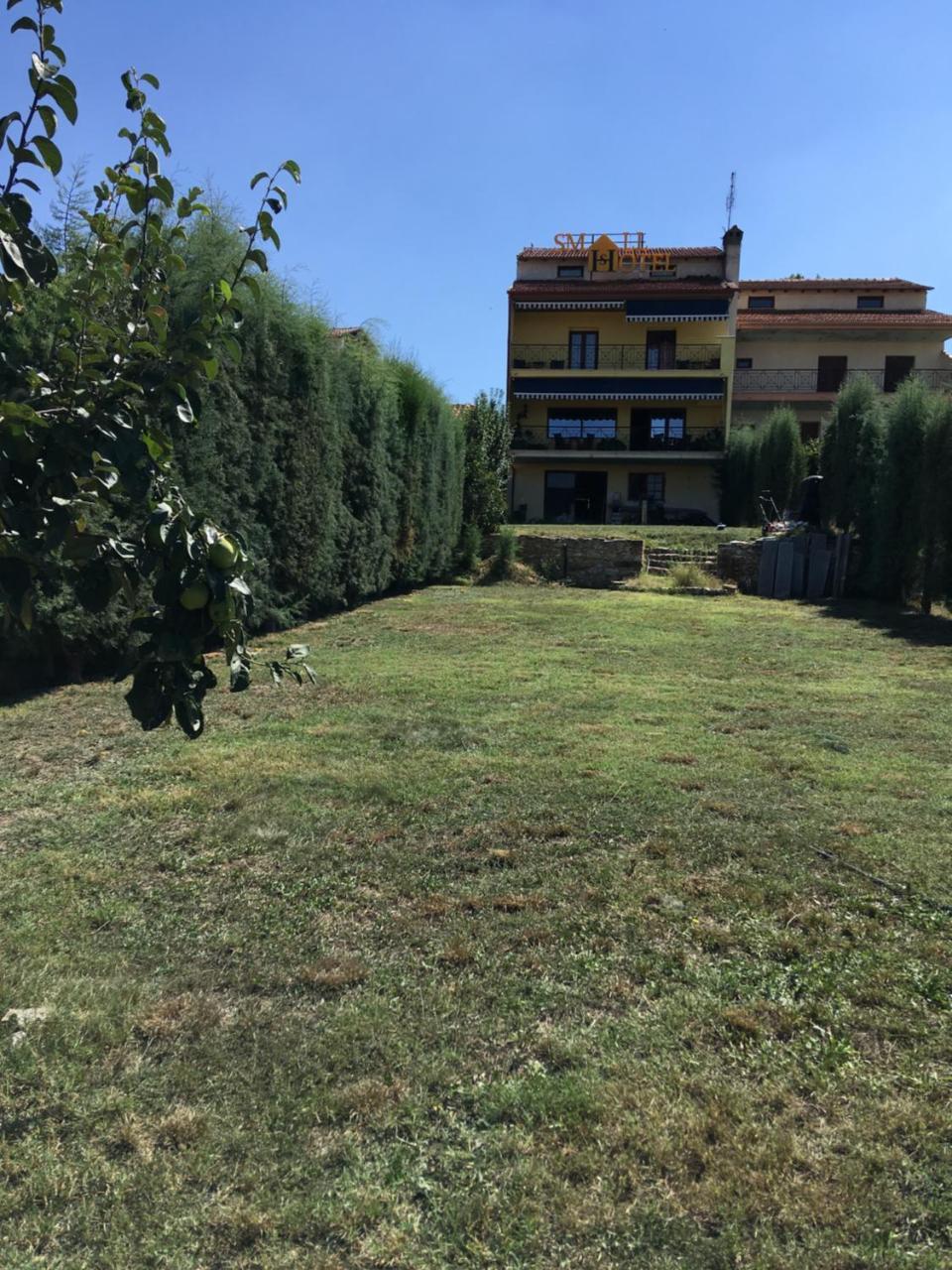 Smallhotel - Vevi Exterior photo